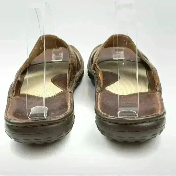 Born mens sandals sz 9 50 brown leather slip on main image 9